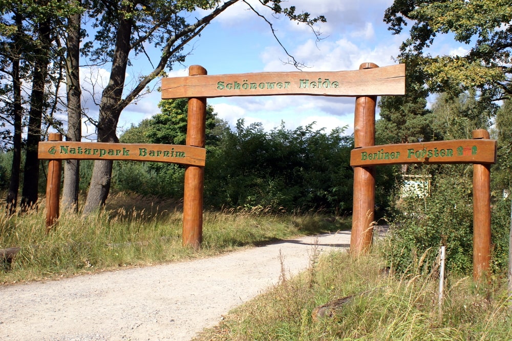 Eingangstor zum Naturschutzgebiet Schönower Heide